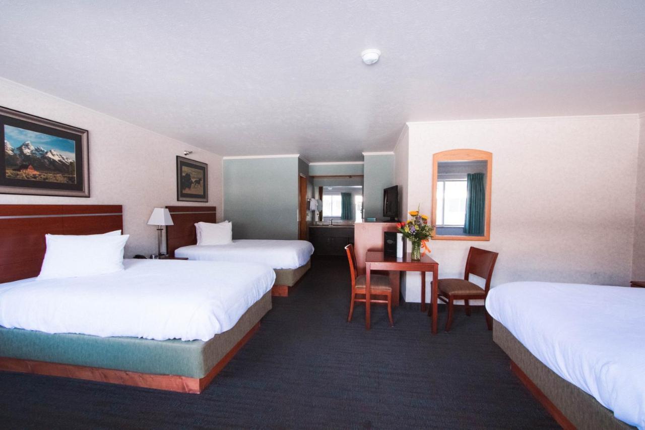 Brandin' Iron Inn West Yellowstone Eksteriør bilde